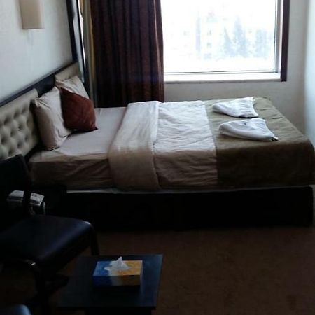 Teeba Palace Hotel Suites Amman Exterior photo