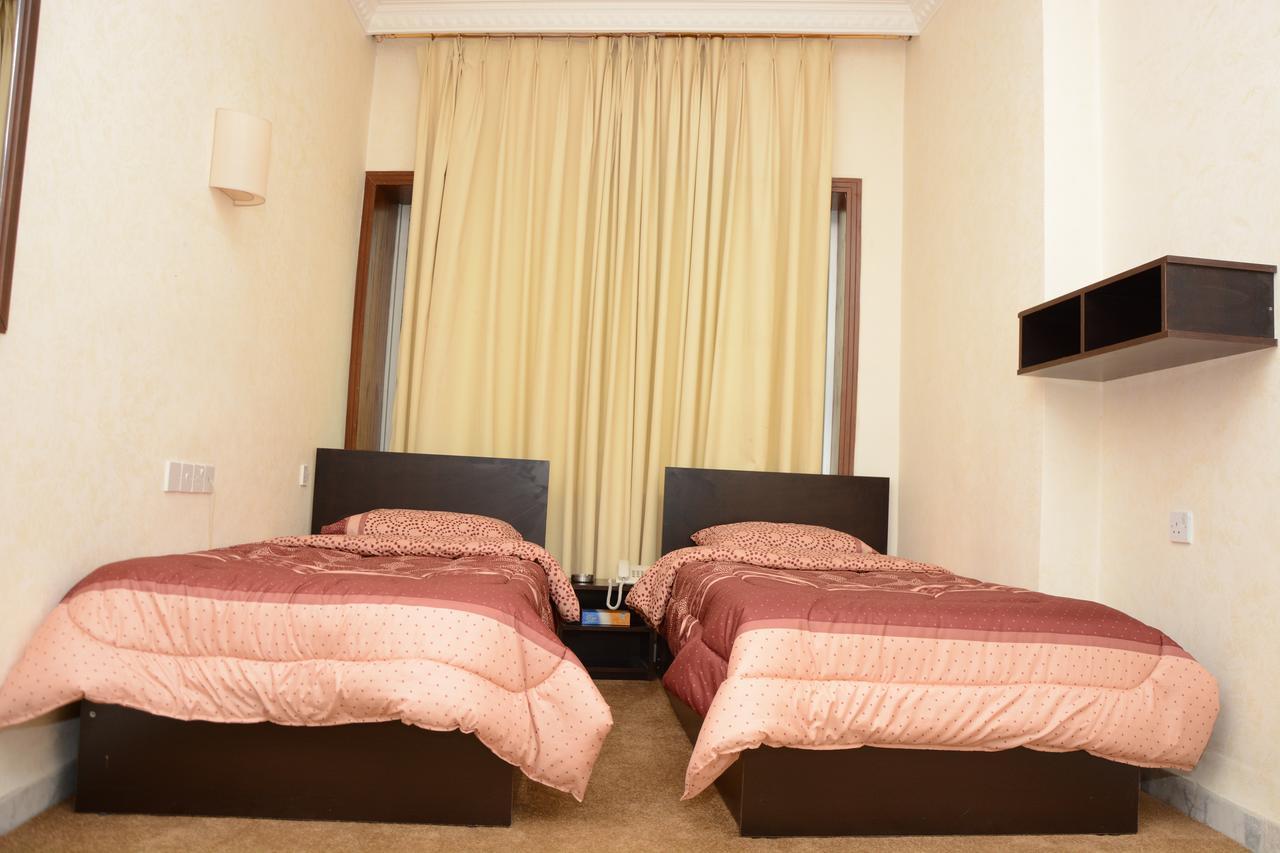 Teeba Palace Hotel Suites Amman Exterior photo