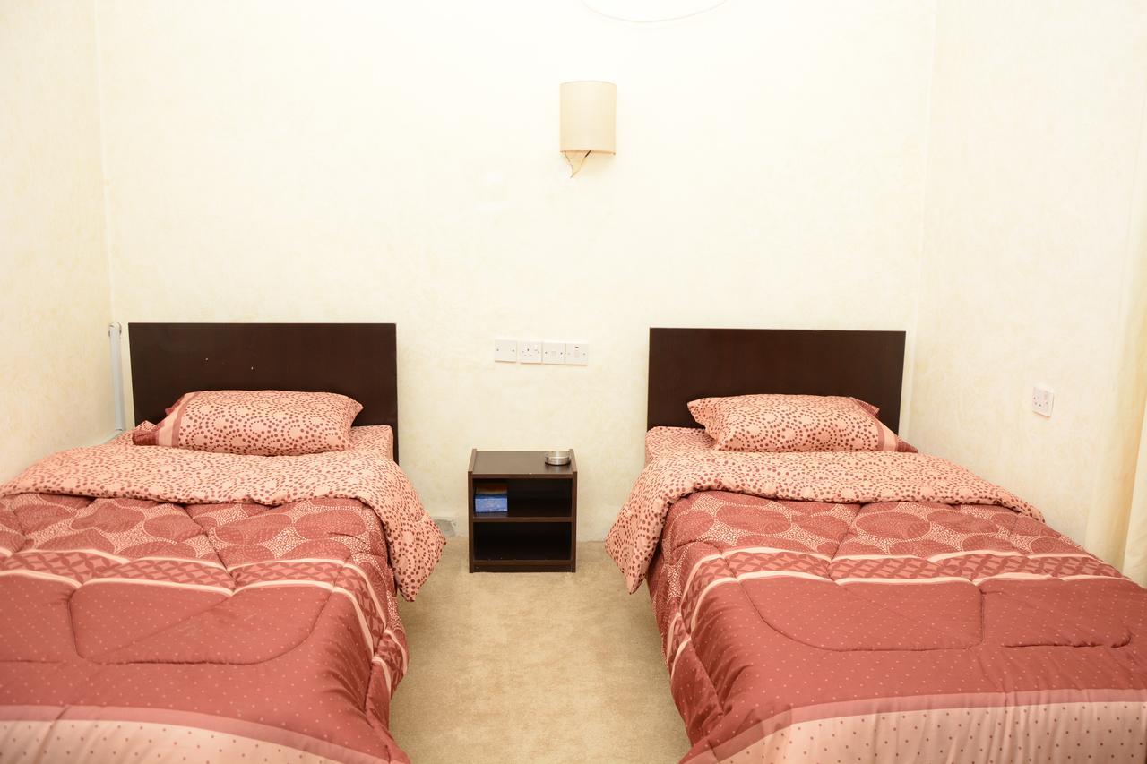 Teeba Palace Hotel Suites Amman Exterior photo