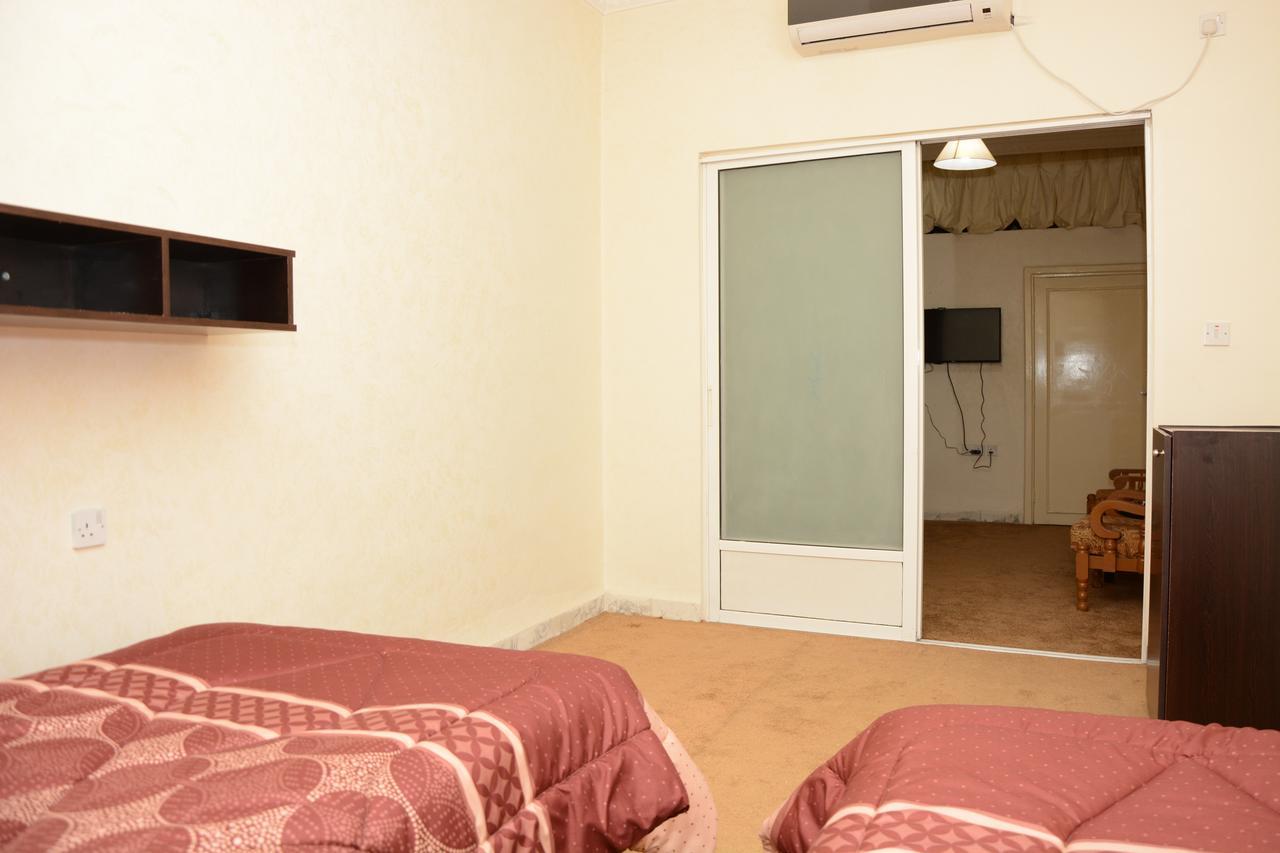 Teeba Palace Hotel Suites Amman Exterior photo
