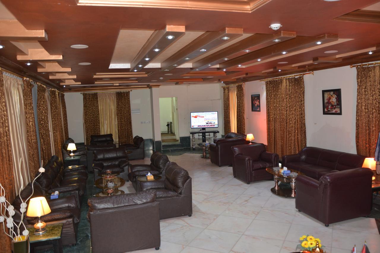 Teeba Palace Hotel Suites Amman Exterior photo