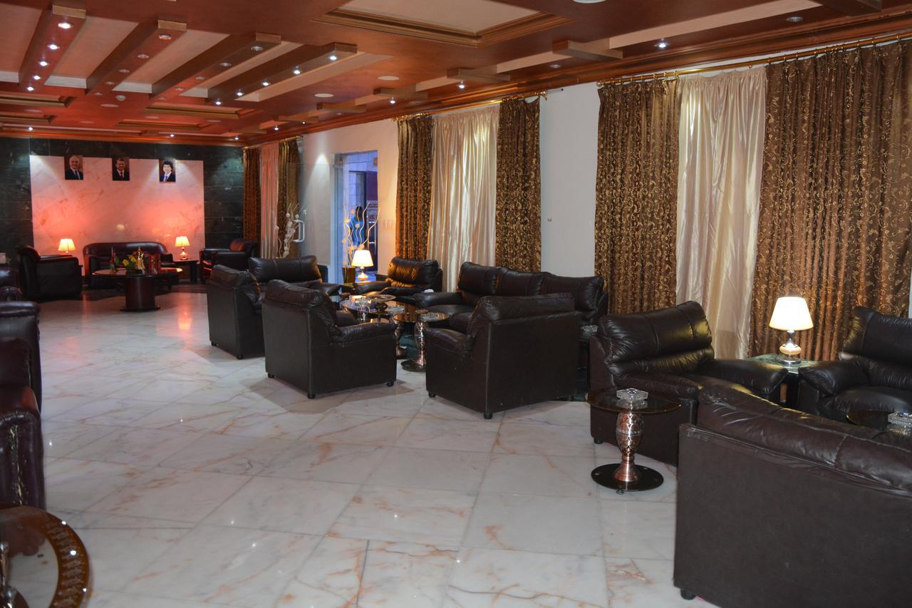 Teeba Palace Hotel Suites Amman Exterior photo