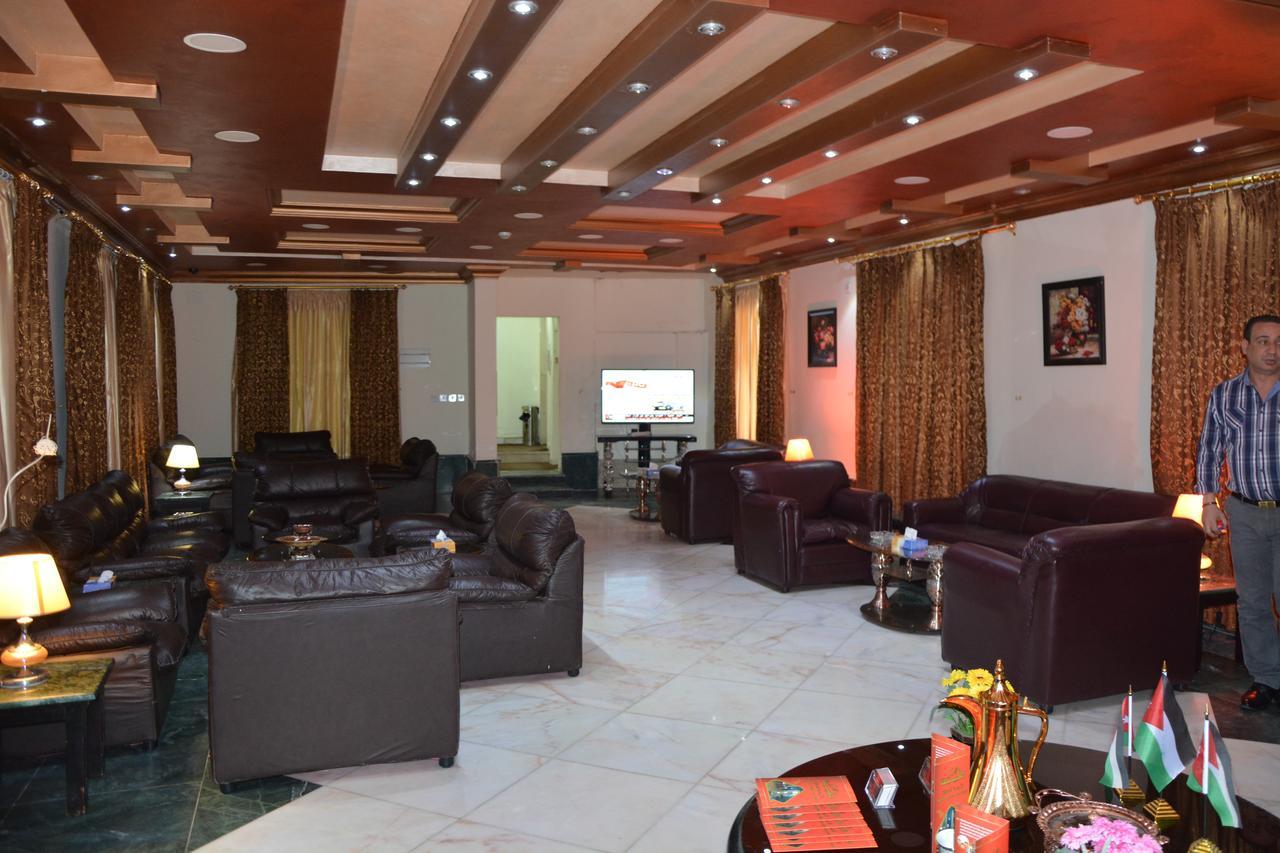 Teeba Palace Hotel Suites Amman Exterior photo