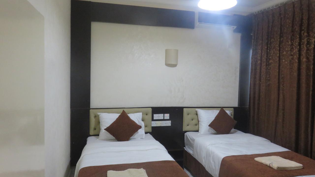 Teeba Palace Hotel Suites Amman Exterior photo