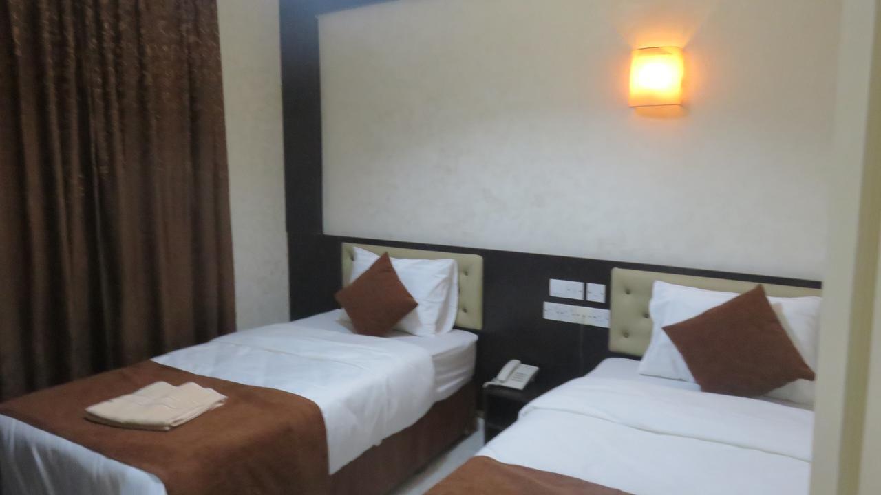 Teeba Palace Hotel Suites Amman Exterior photo